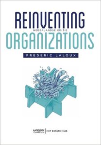 Reinventing organizations.- NL